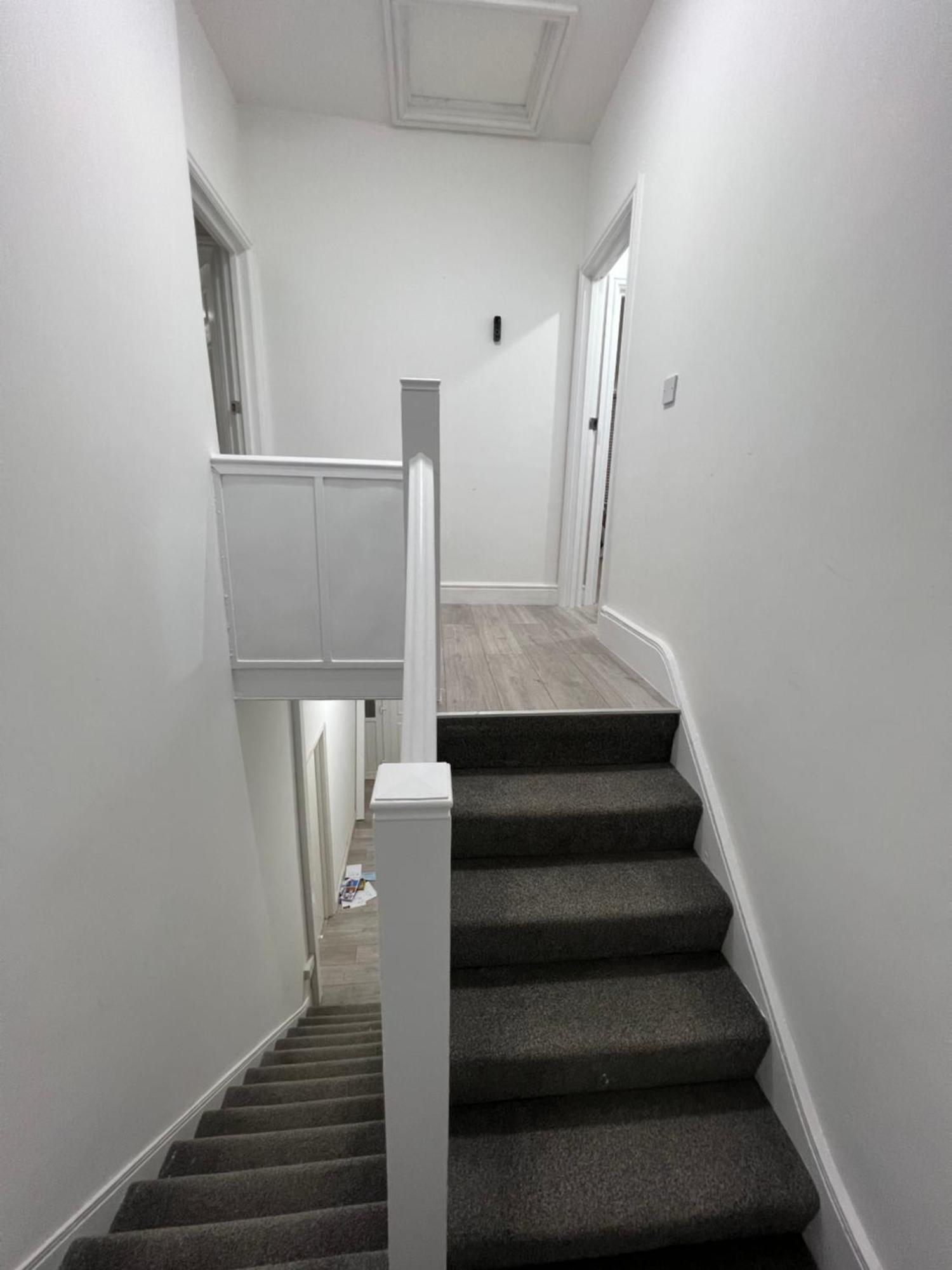 F4 Luxury Stays One Bed Apartment With Parking Ilford Eksteriør billede